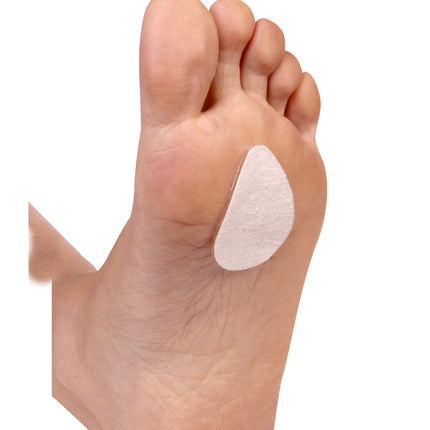 Qadam self-adhesive heart-shaped silicone gel metatarsal pads – close-up detail