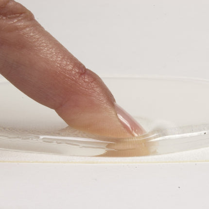 Qadam mineral-oil all-gel disc – in use