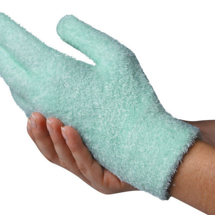 Qadam intense hydrating gel gloves – in use