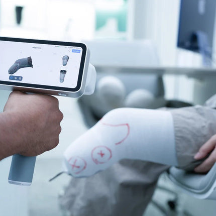 Shining 3D Einscan Medixa Orthotics & Prosthetics 3D Handheld Scanner - Qaadir - Ability for All